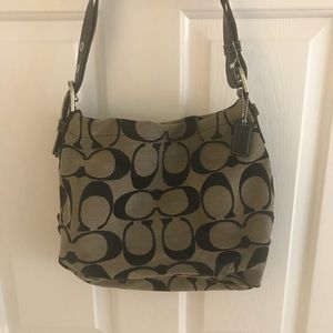 ❣️Previously Loved❣️ Classic Coach Bag